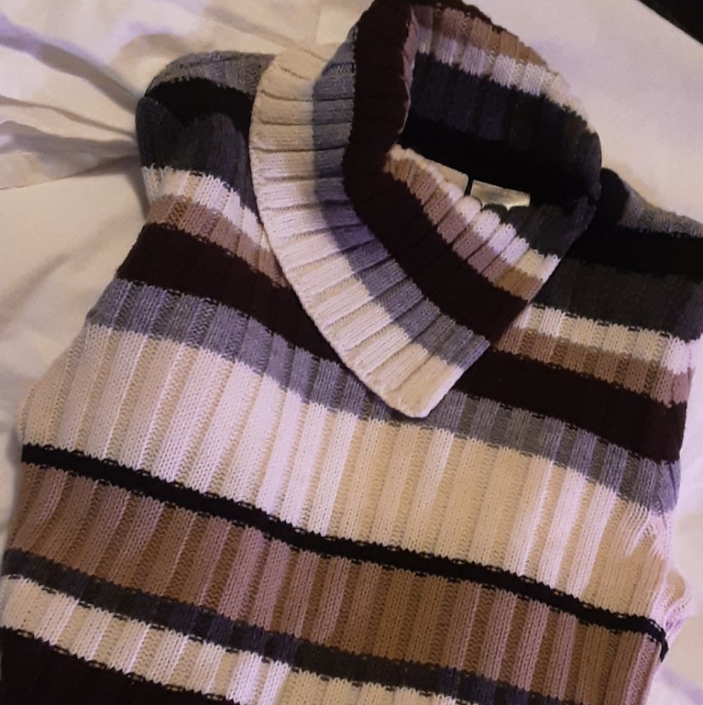 2 for 15$🙈Faded Glory Missy Sweater H-16